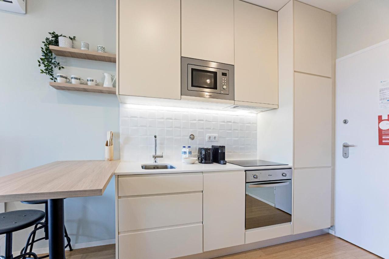 31 Janeiro 157 - Charming 1Br Flat W/ Ac & Balcony By Lovelystay Порто Екстериор снимка