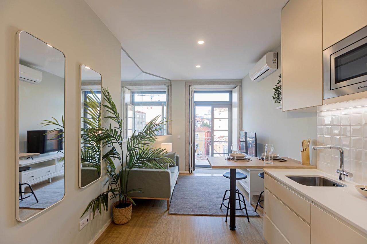 31 Janeiro 157 - Charming 1Br Flat W/ Ac & Balcony By Lovelystay Порто Екстериор снимка