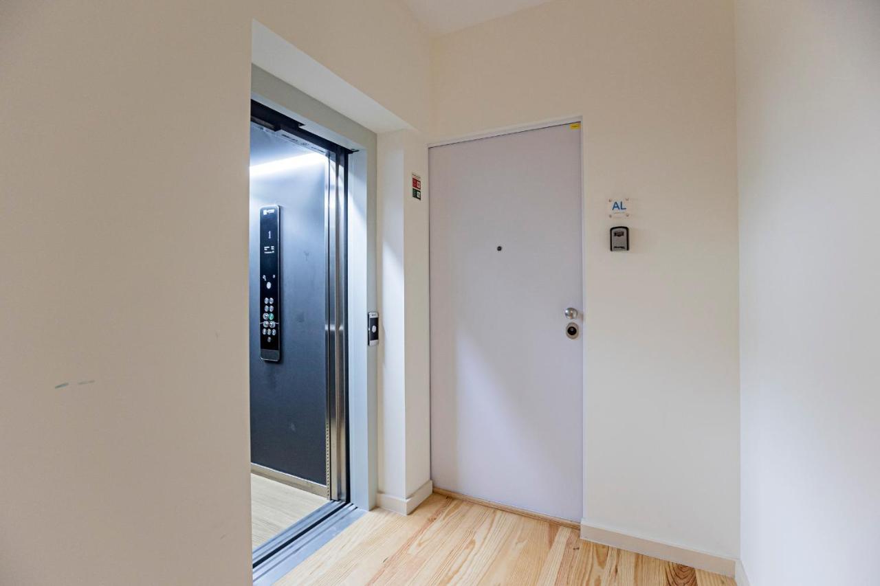 31 Janeiro 157 - Charming 1Br Flat W/ Ac & Balcony By Lovelystay Порто Екстериор снимка