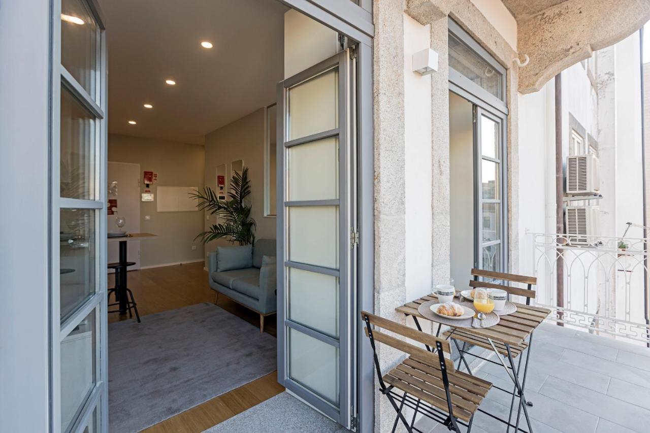31 Janeiro 157 - Charming 1Br Flat W/ Ac & Balcony By Lovelystay Порто Екстериор снимка